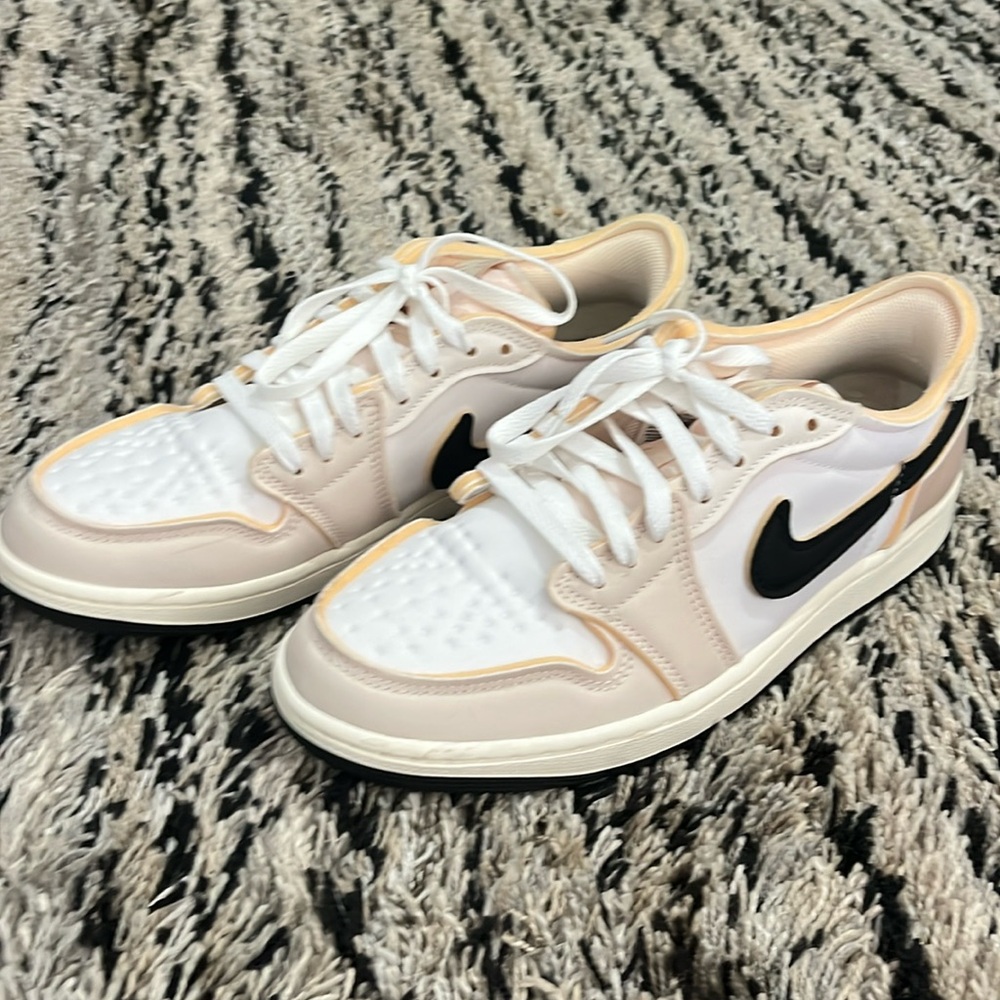 Air Jordan 1 Low